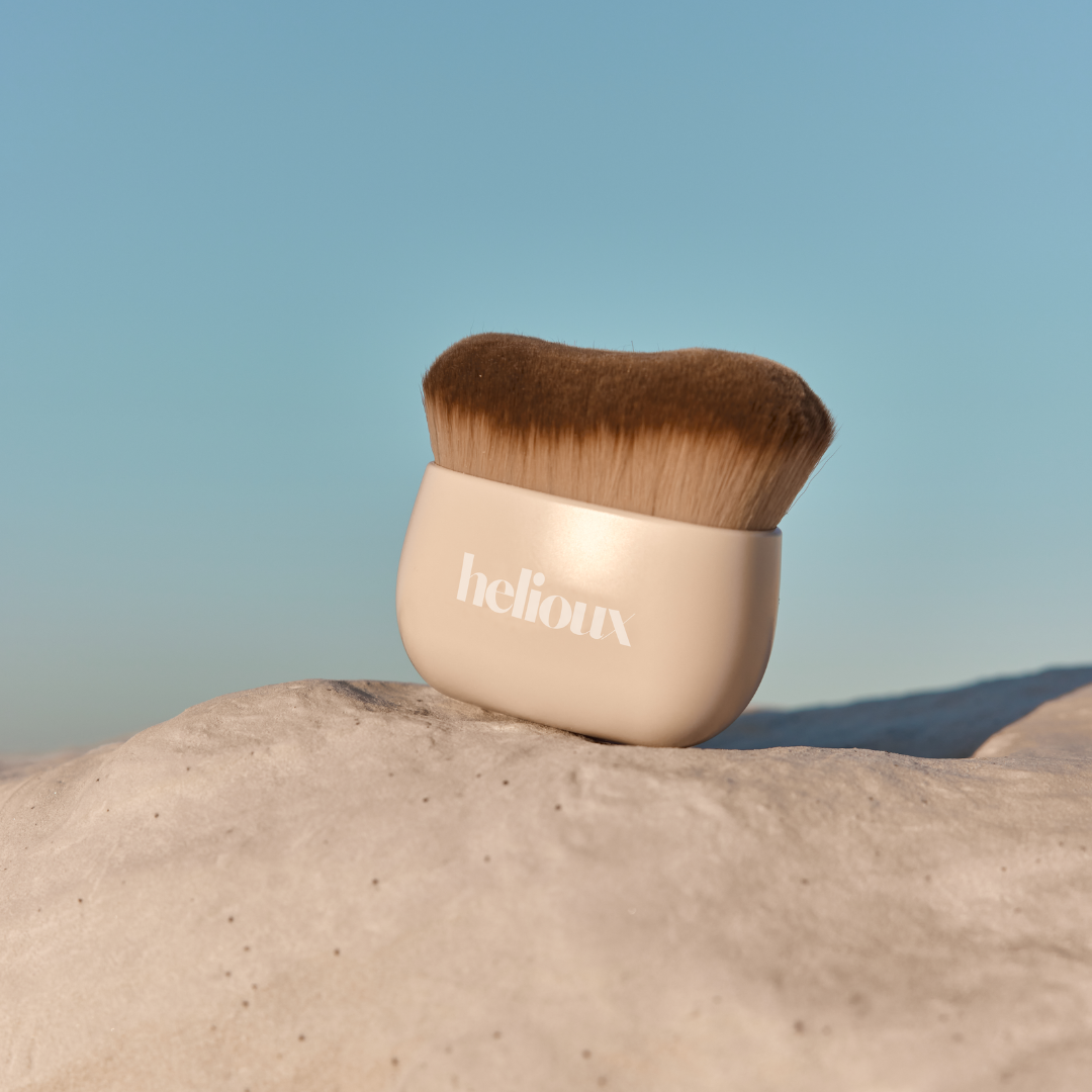 HELIOUX BEAUTY - Self Tanner Brush For Face & Body
