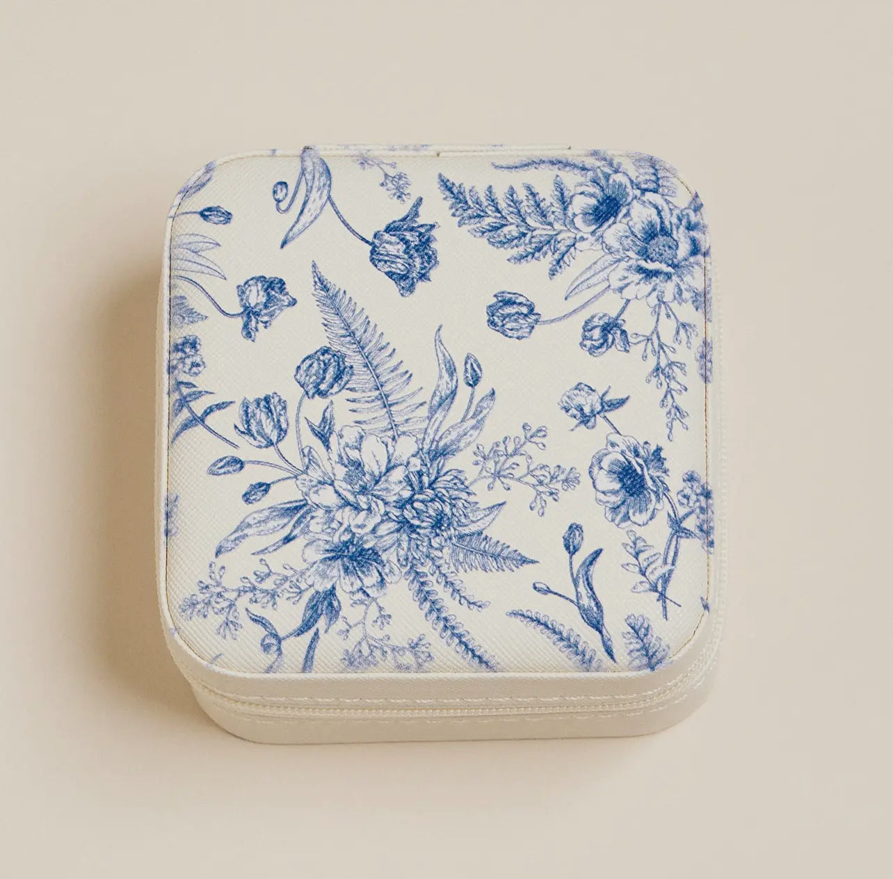 The Seaside Toile Case - Travel Jewelry Box