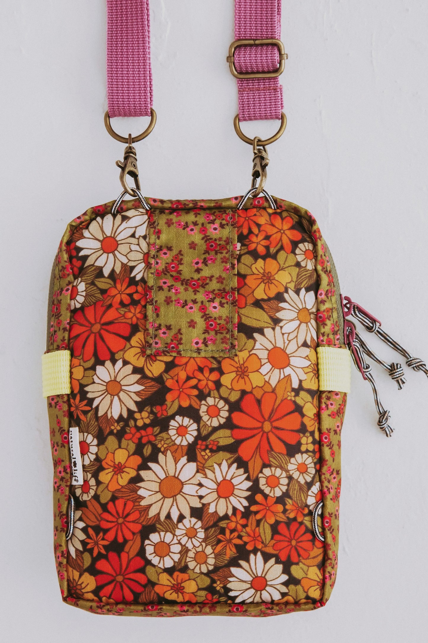 Ditsy Garden 8-in-1 Crossbody Bag