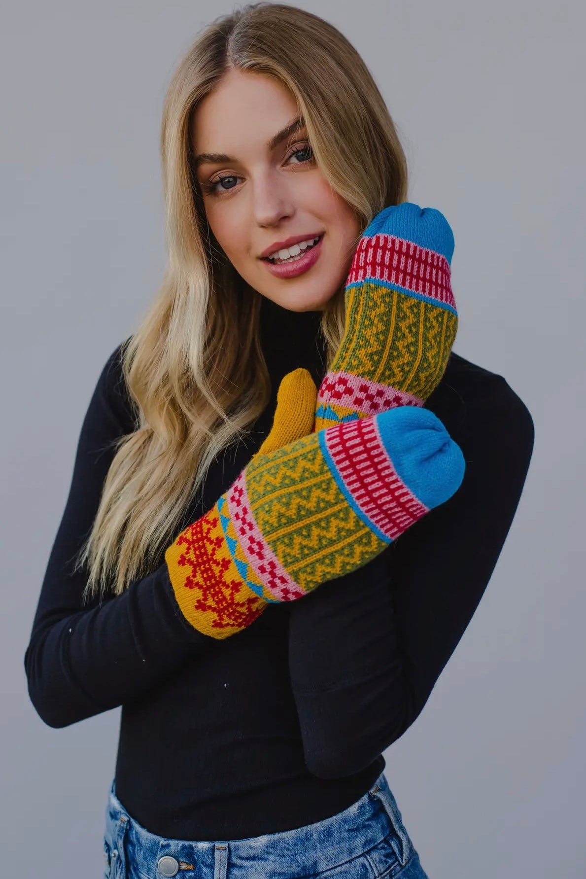 Patterned Cable Knit Mittens