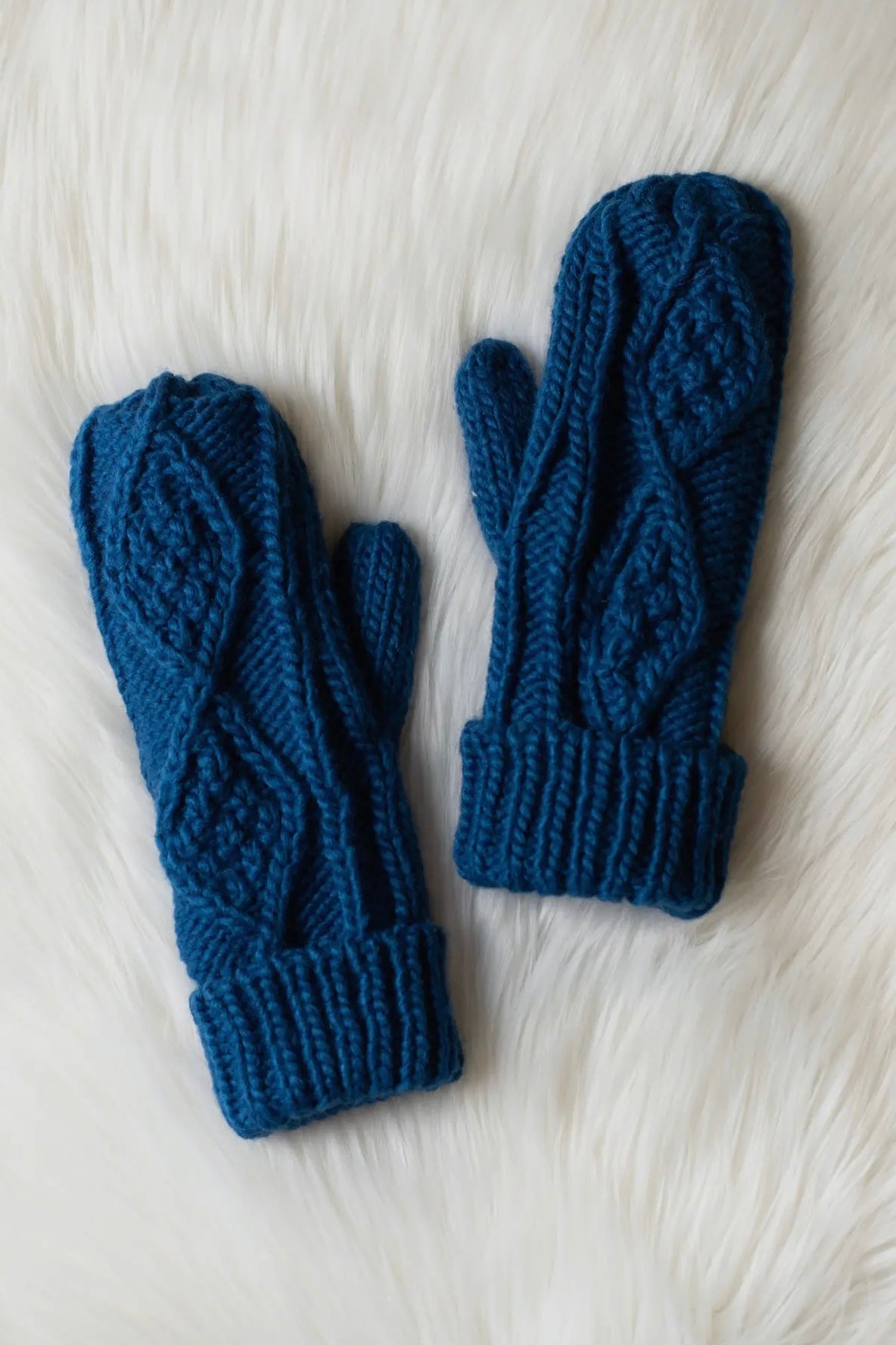 Cable Knit Mittens