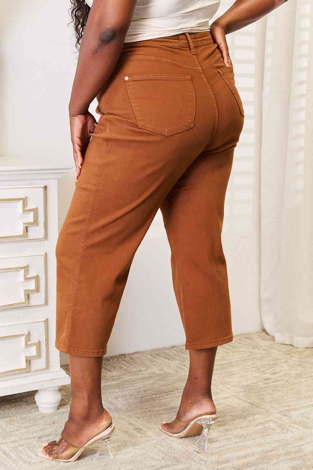 Caramelo Straight Leg Cropped Jeans