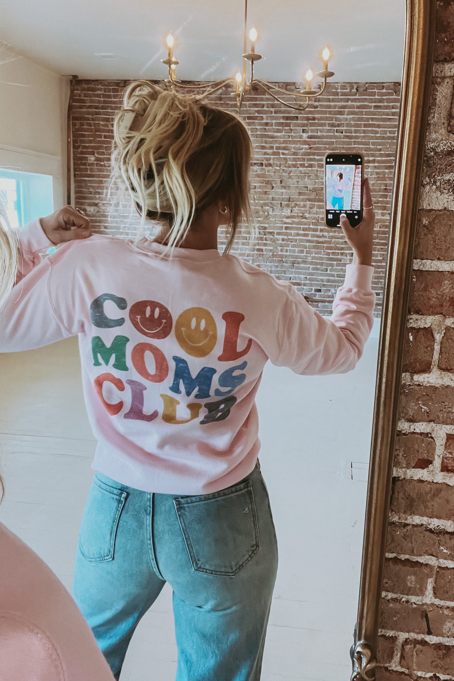 "Cool Moms Club" Graphic Sweatshirt
