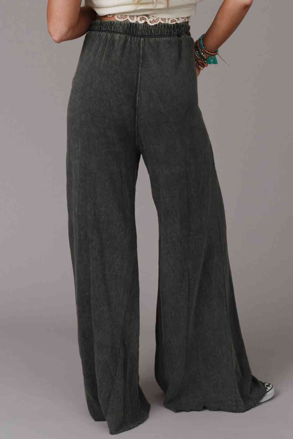Weekend Wanderer Wide Leg Pocketed Pants