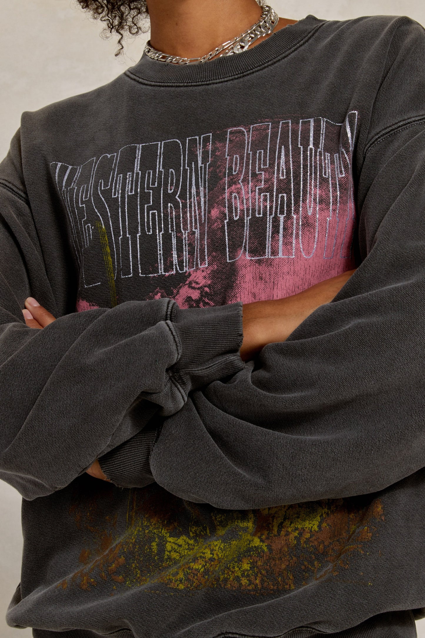 "Western Beauty" Graphic Pullover