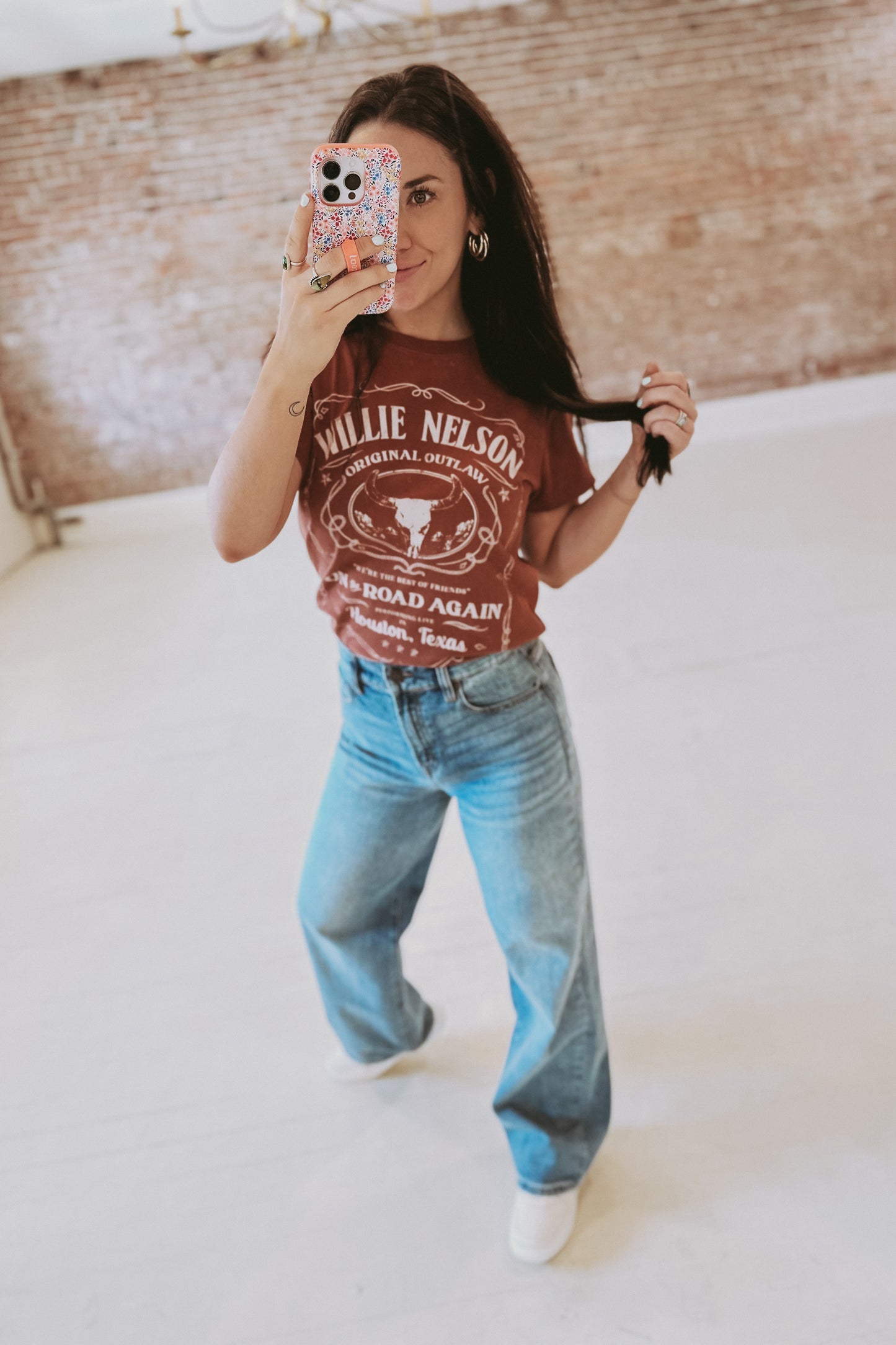 Willie "Whiskey Label" Tee