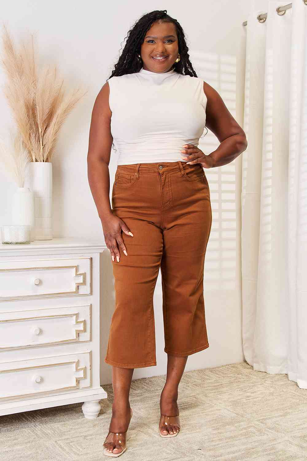 Caramelo Straight Leg Cropped Jeans