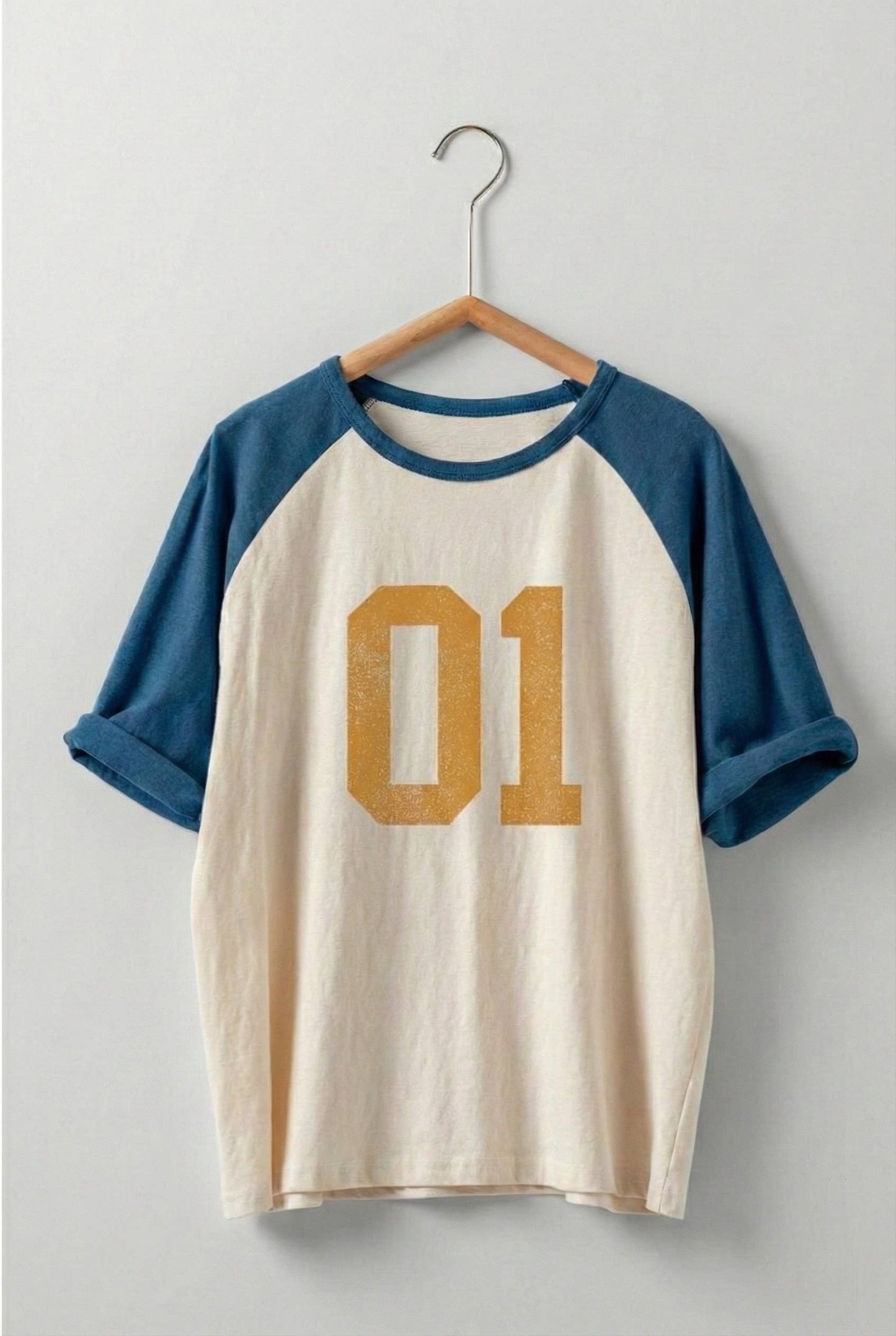 Urban Daizy - Vintage Varsity Graphic Raglan Baseball Tee