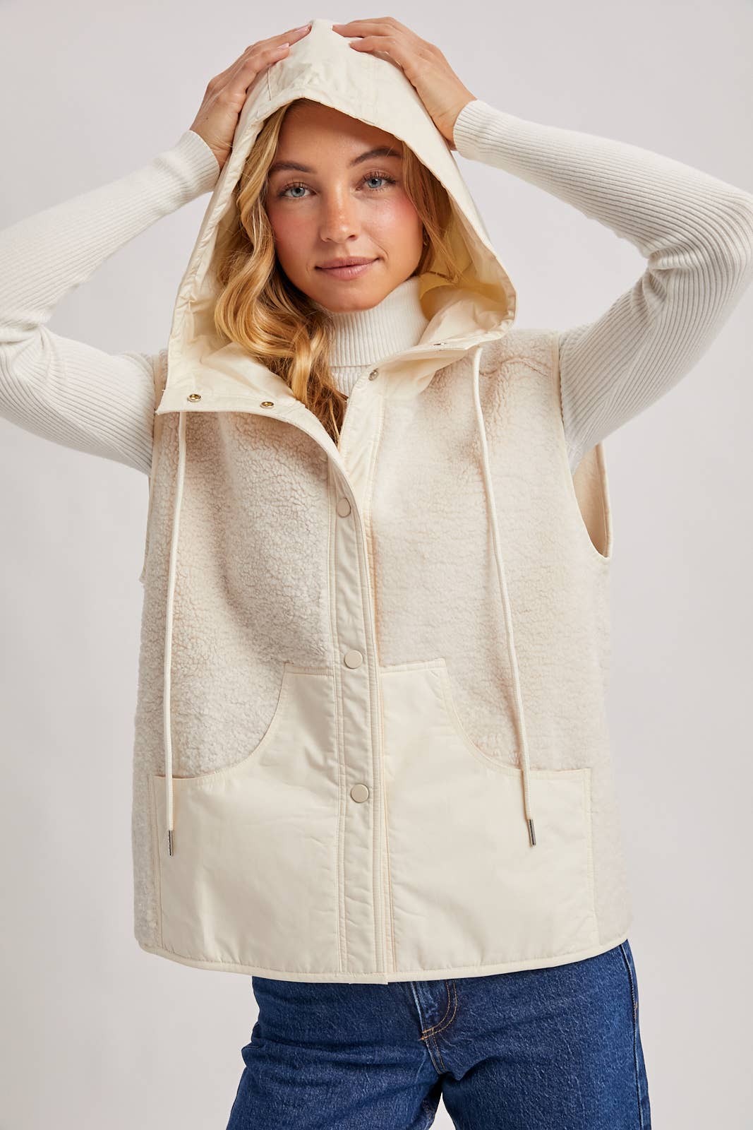 Bluivy - SHERPA FLEECE HOODED VEST WITH FAUX SUEDE INNER