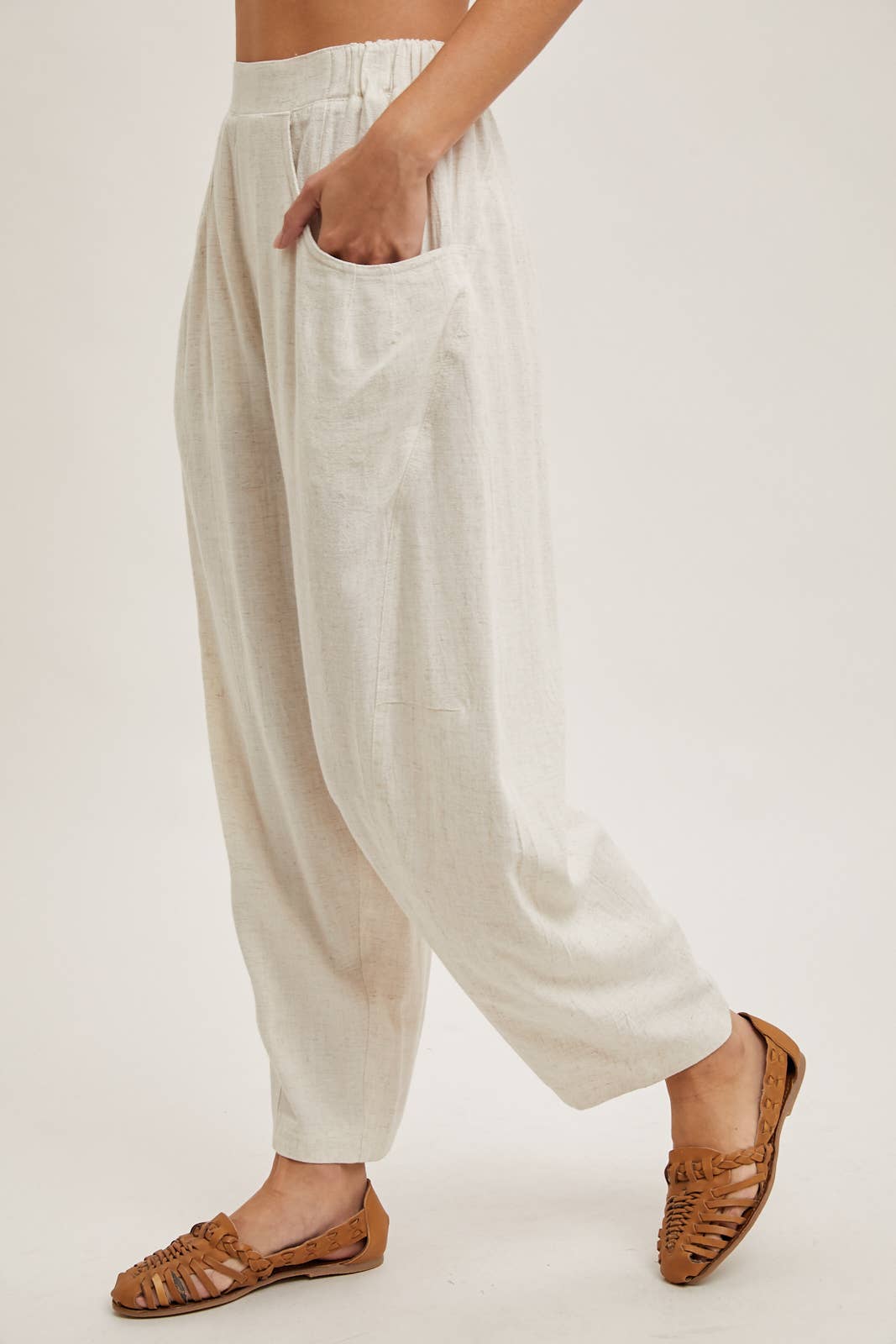 Bluivy - RELAXED BARREL PANTS WITH POCKETS