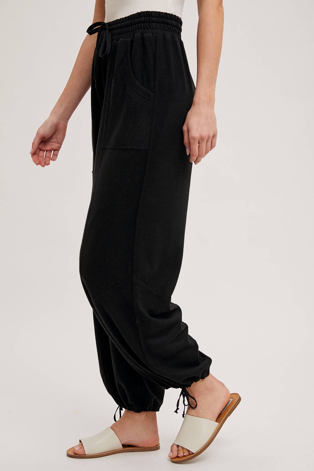 Bluivy - DRAWSTRING HIGH WAIST JOGGER SWEATPANTS
