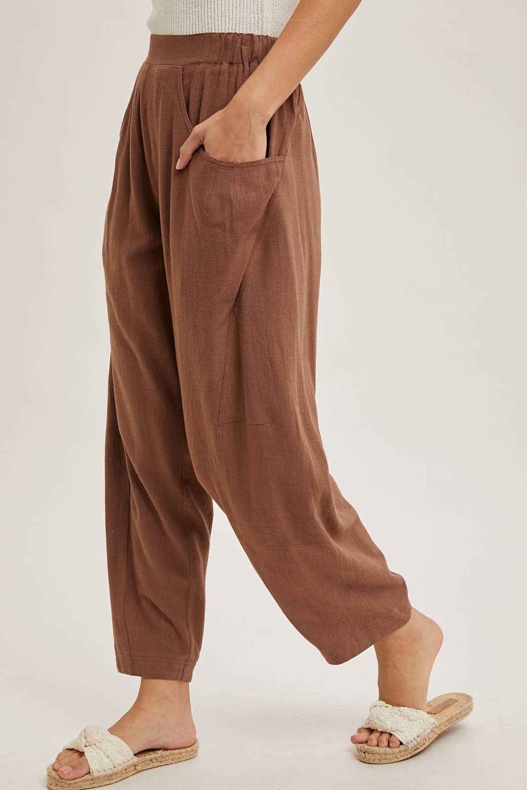 Bluivy - RELAXED BARREL PANTS WITH POCKETS