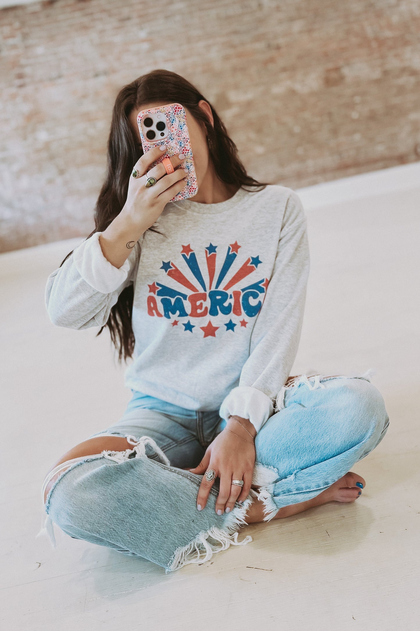 AMERICA Graphic Sweatshirt
