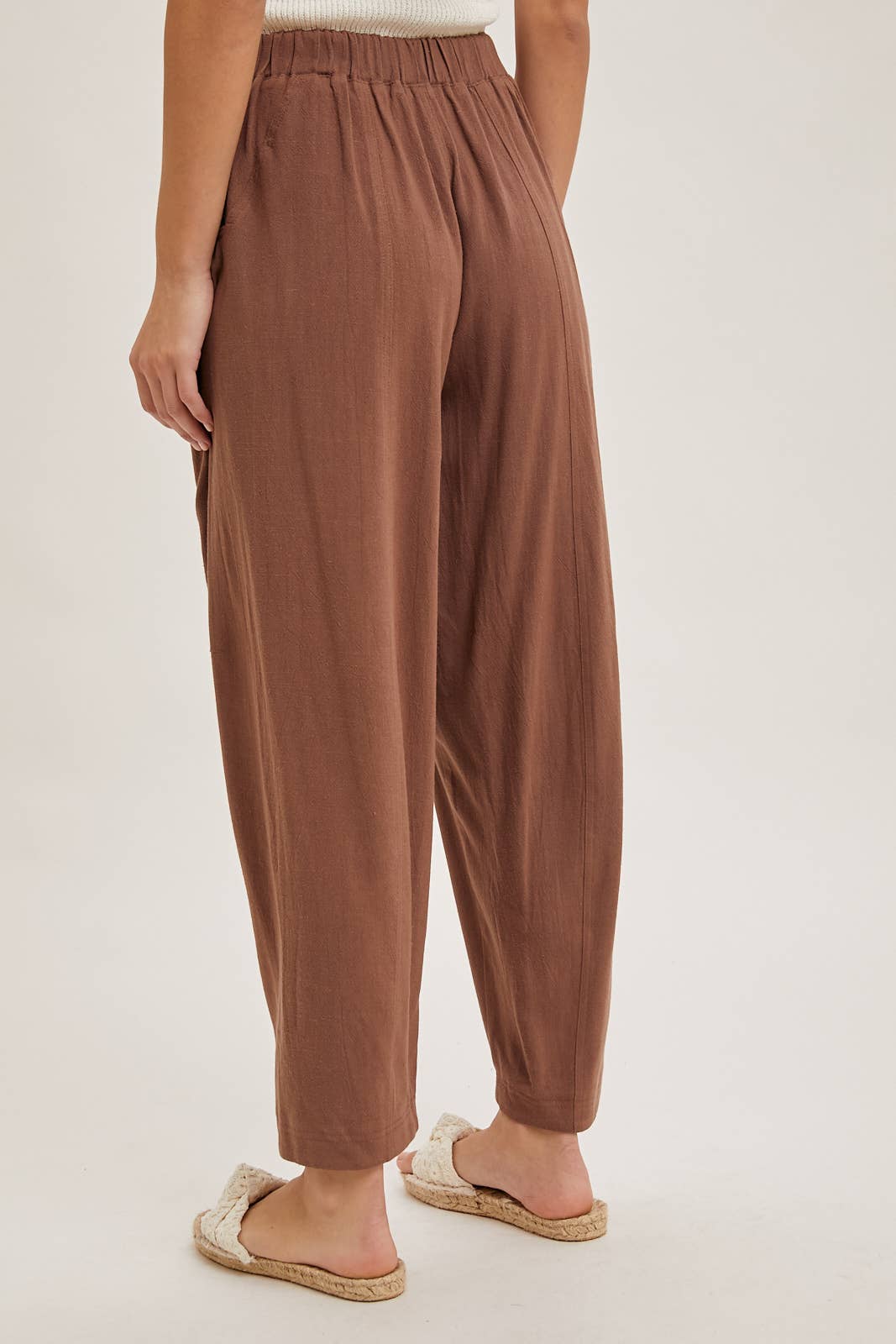 Bluivy - RELAXED BARREL PANTS WITH POCKETS