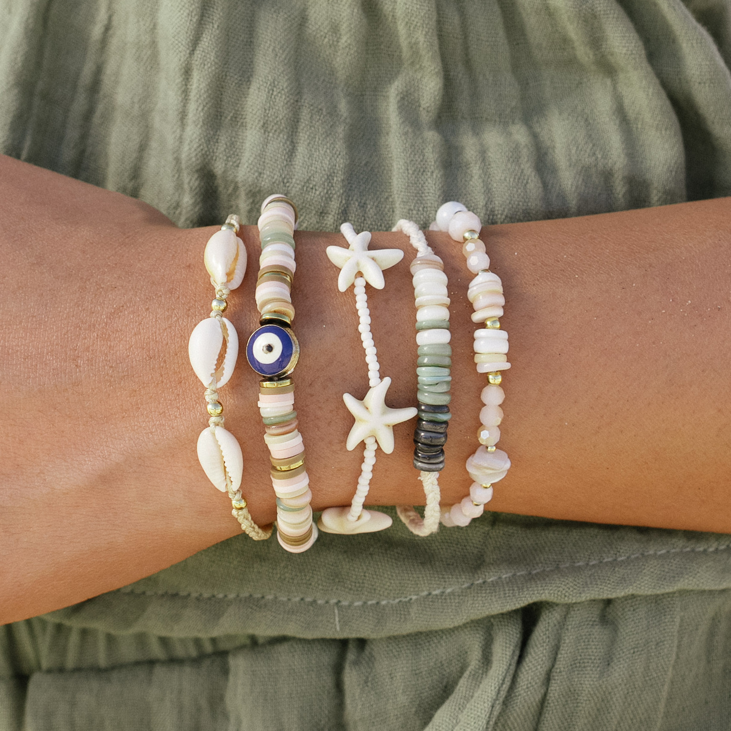 Golden Tide Shell Bracelet