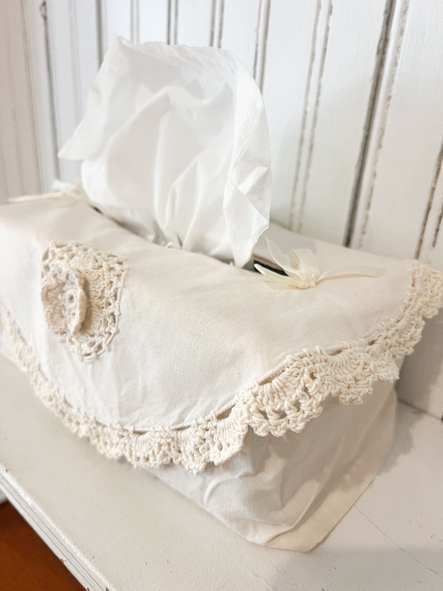 FOUND & Co. Lace Cottage Tissue Cover