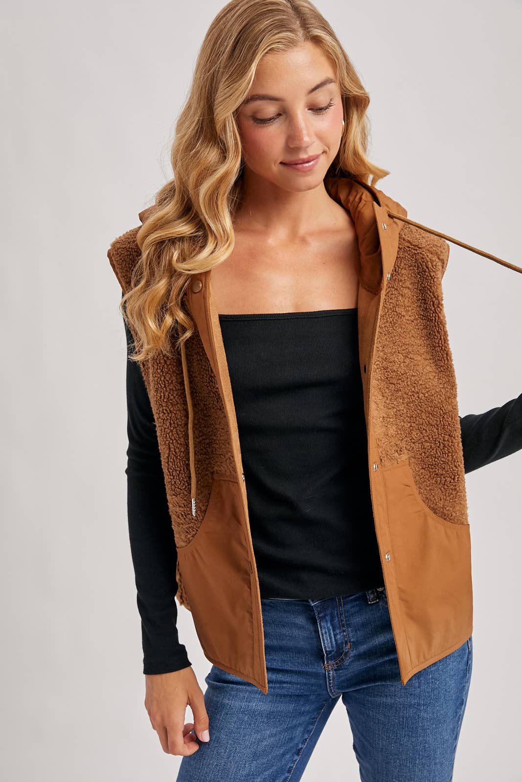 Bluivy - SHERPA FLEECE HOODED VEST WITH FAUX SUEDE INNER