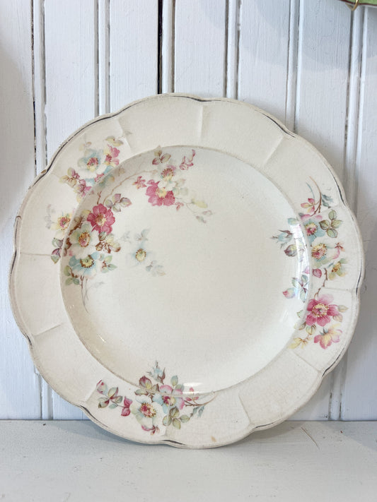 Vintage floral scalloped china plate with blush pink flowers and pastel detailing, 8.5 inch antique cottagecore decor