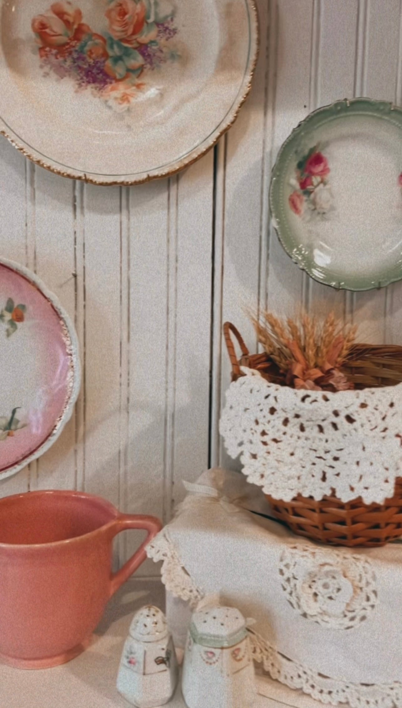 FOUND & Co. Cottage Rose Plate
