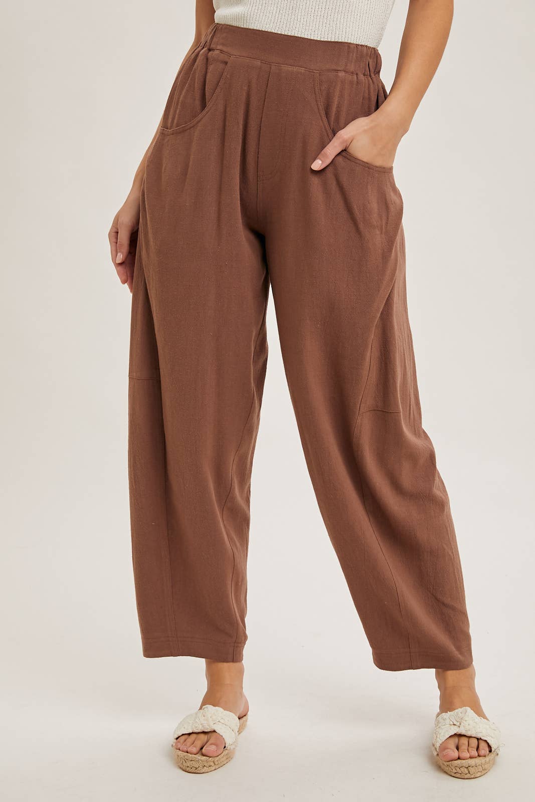 Bluivy - RELAXED BARREL PANTS WITH POCKETS