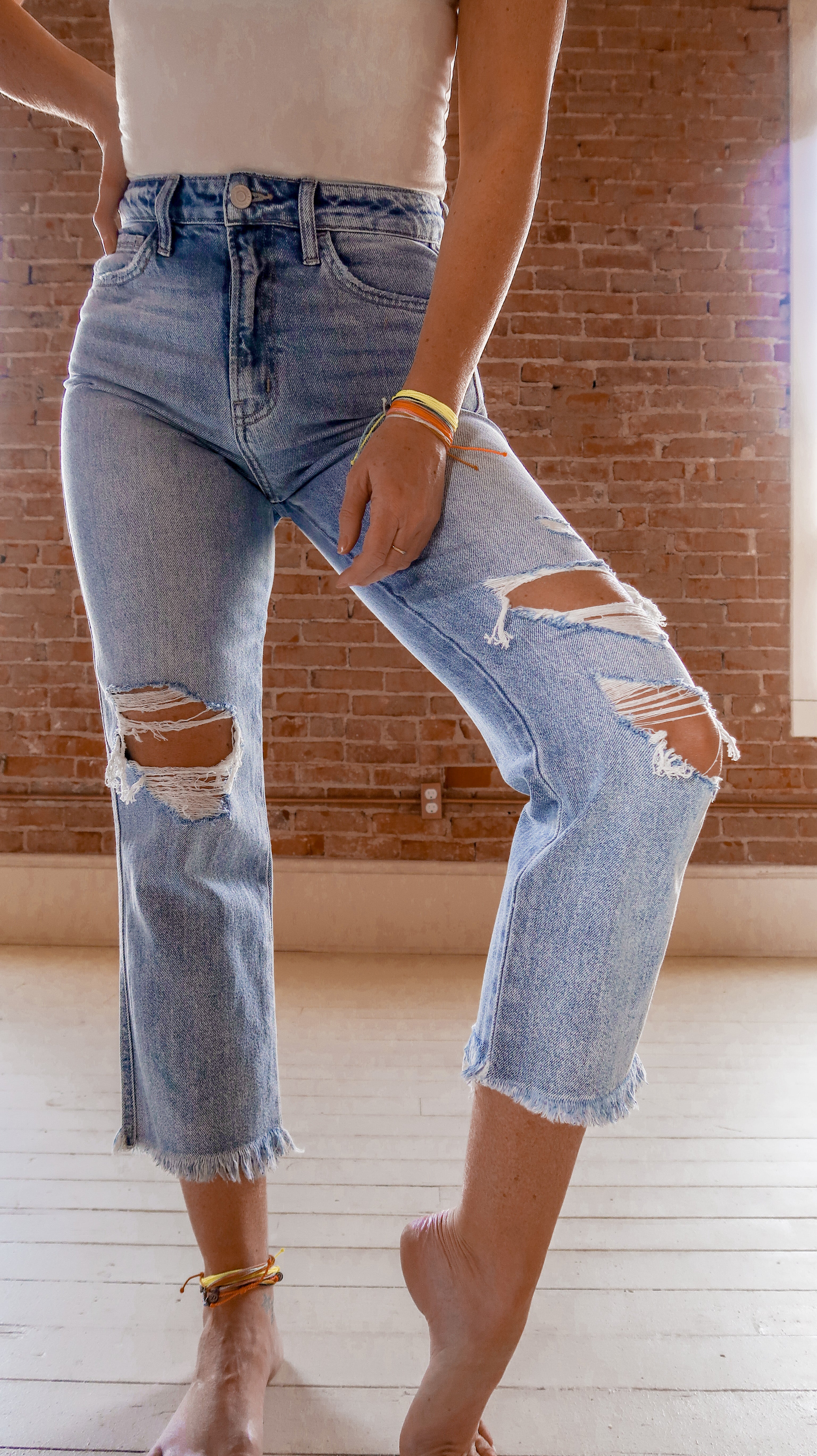 Super frayed deals hem jeans