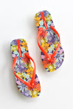 Classic summer flip flops. 